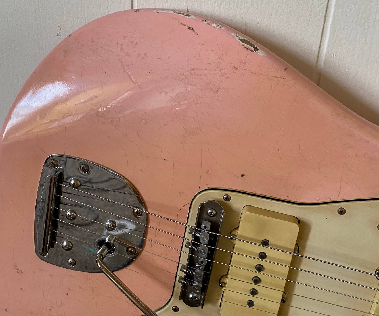 Revelator Guitars - Jazzcaster - Shell Pink