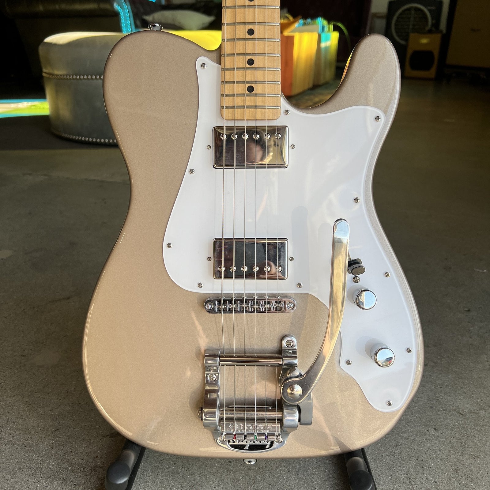 Revelator Guitars - RetroSonic Prophet - Shoreline Gold - Mint