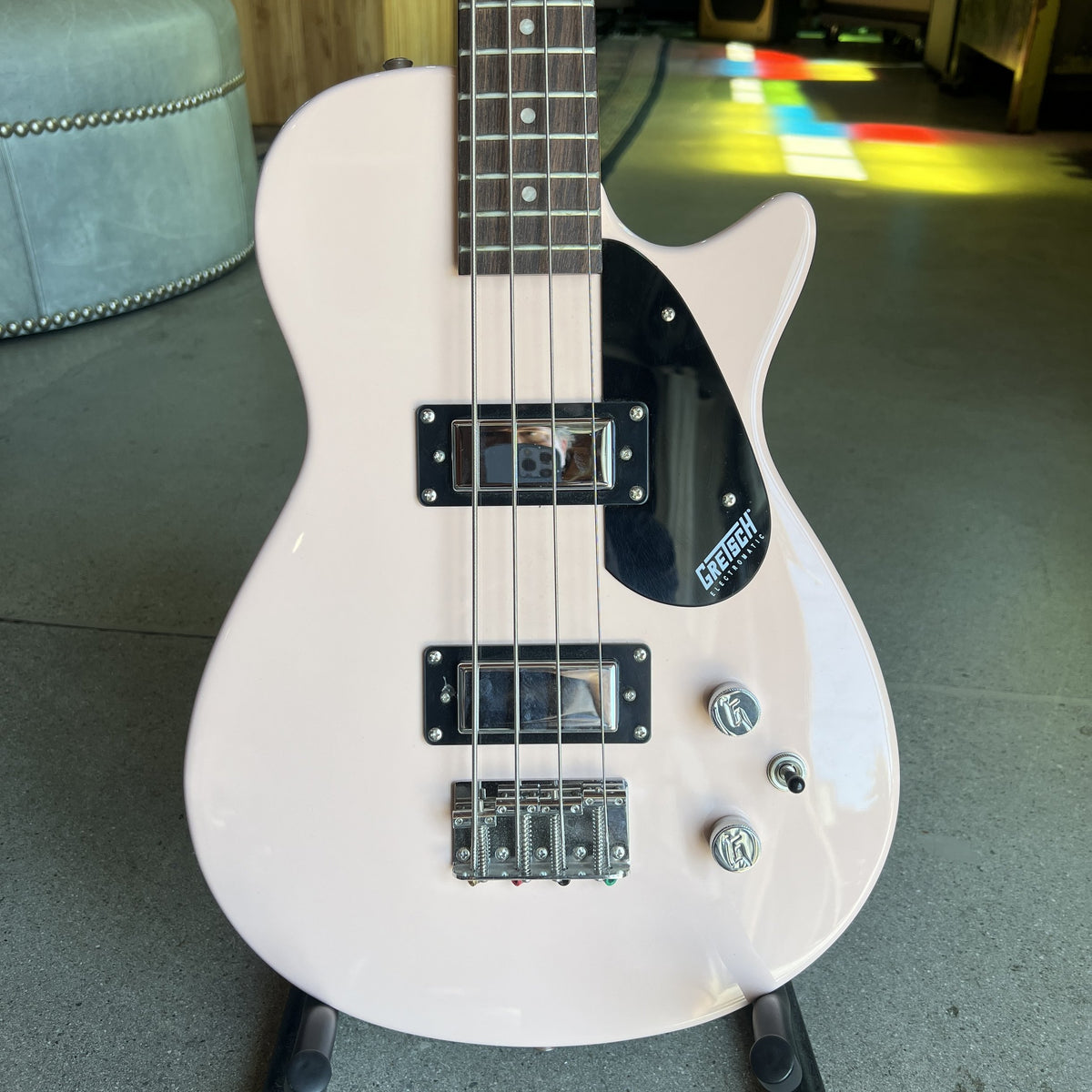 Gretsch G2220 Electromatic Junior Jet Bass II Short-Scale Bass Guitar, Shell Pink