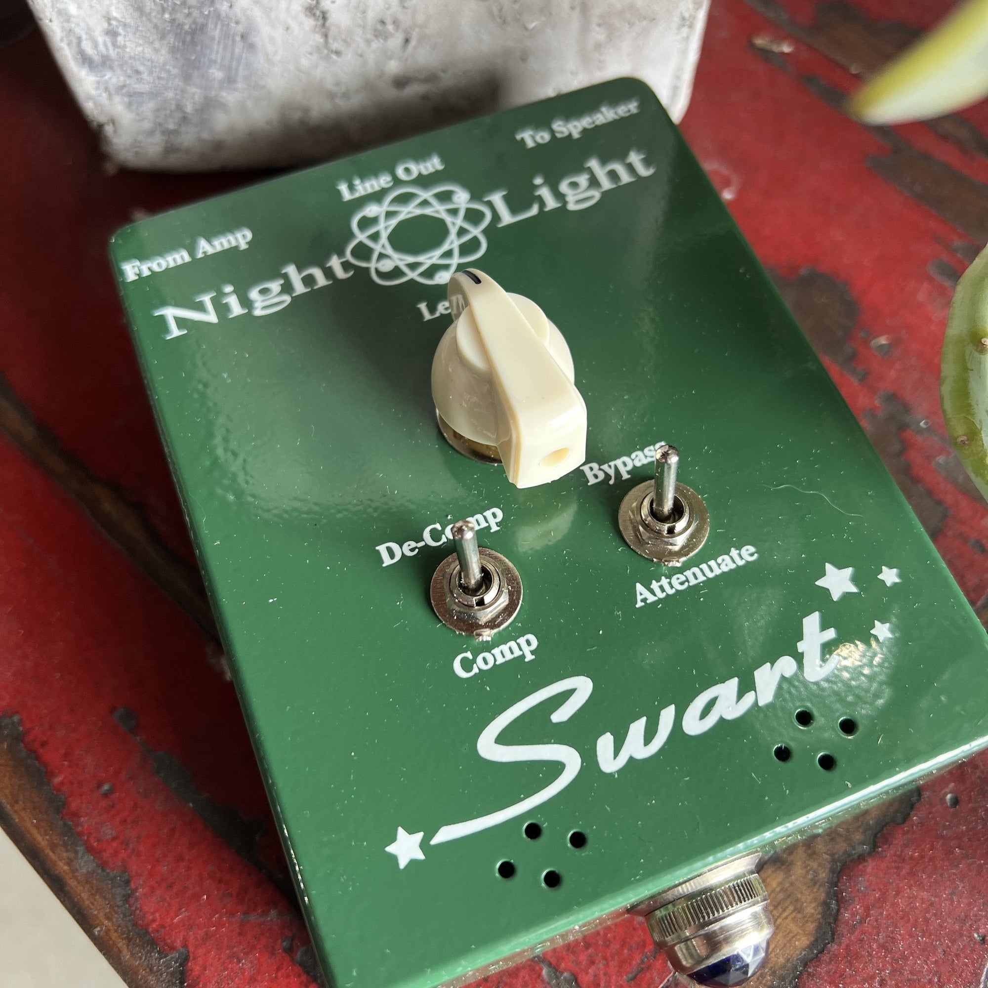 Swart Amplifier Night Light Attenuator & Stereo Drive