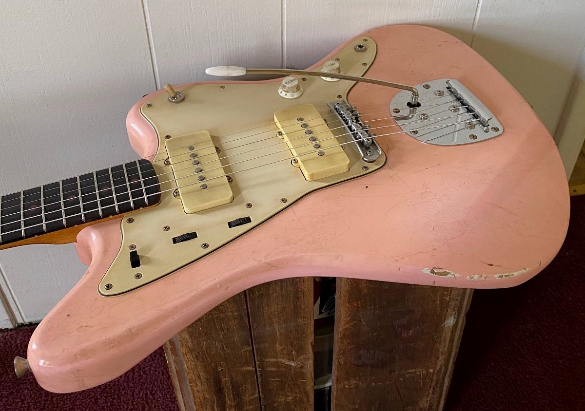 Revelator Guitars - Jazzcaster - Shell Pink