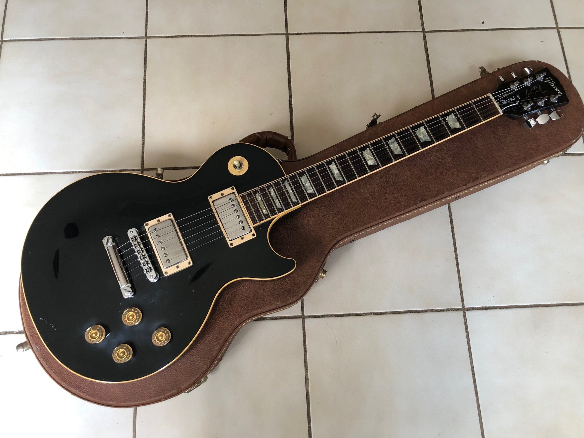 Vintage 1990 Gibson Les Paul Standard Guitar