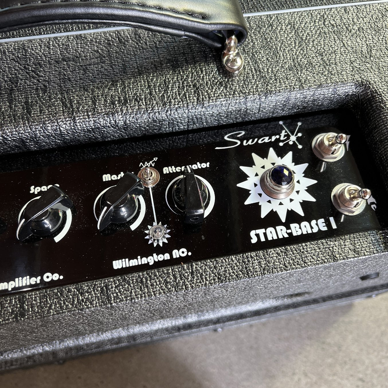 Swart Amplifier Star Base 1