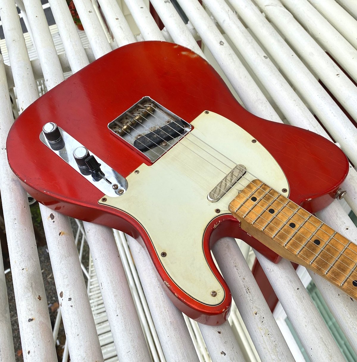 Revelator Guitars - '60s Era RetroSonic T-Style - Candy Apple Red