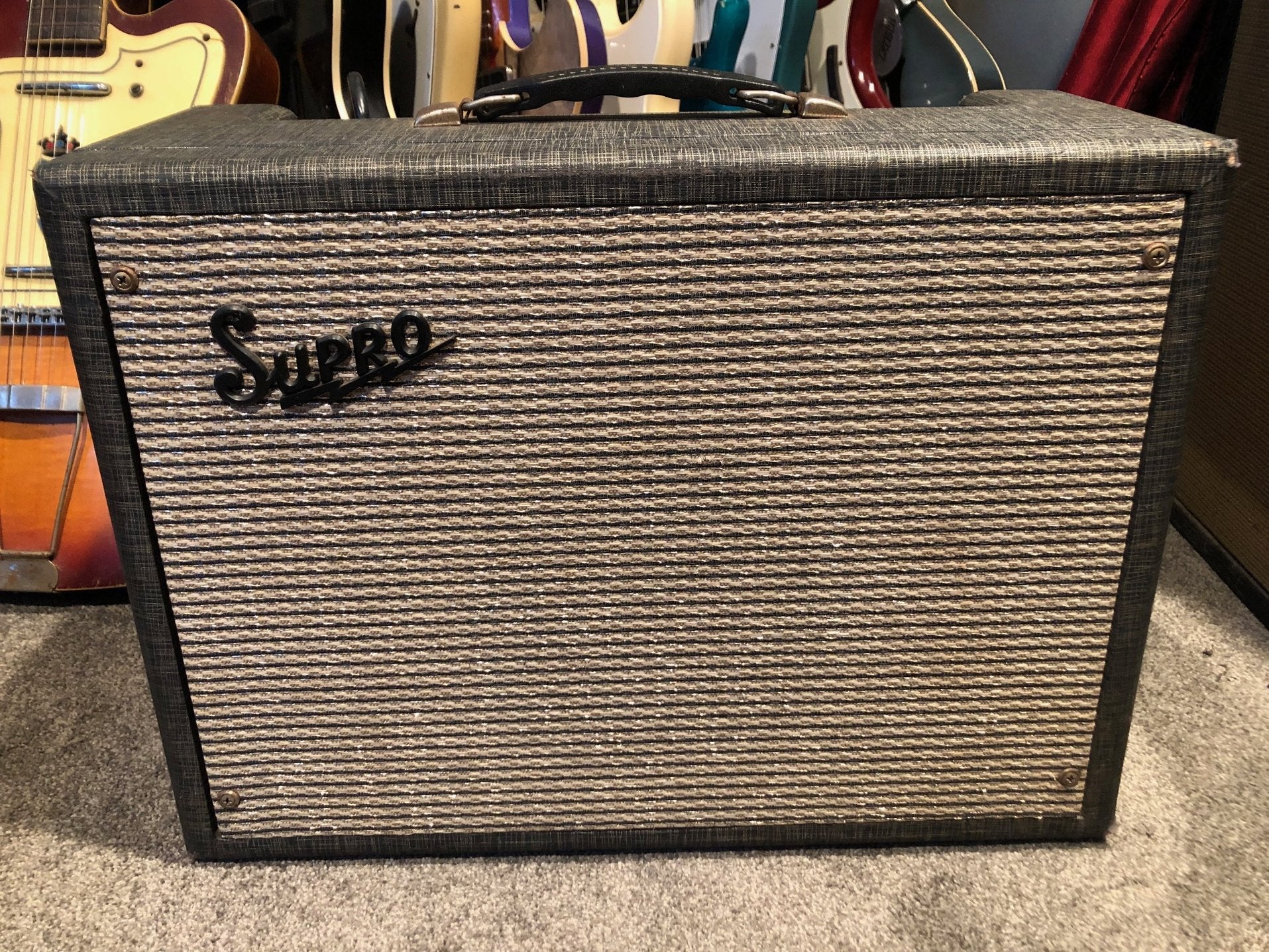 Vintage 1960’s Supro Valco 16T Guitar Amplifier Tremolo