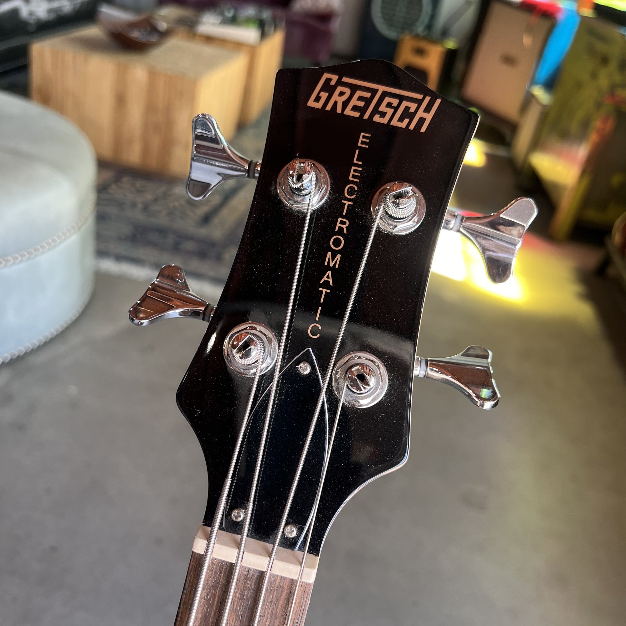 Gretsch G2220 Electromatic Junior Jet Bass II Short-Scale Bass Guitar, Shell Pink