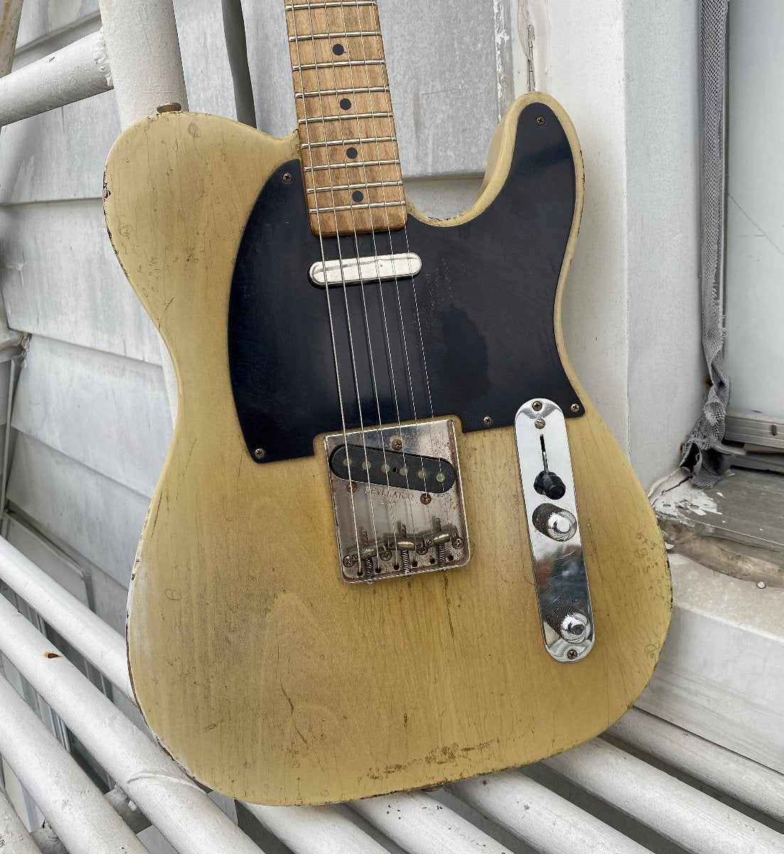 Revelator Guitars - &#39;50s RetroSonic T-Style - Transparent Butterscotch Blonde Nitro