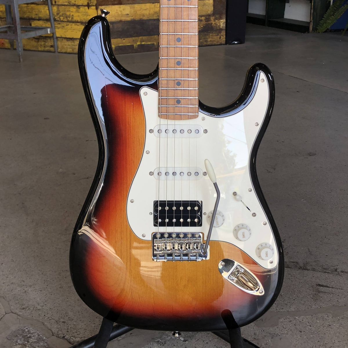 Xotic Guitars California Classic: XSCPRO-2 Aged Series, 3-Tone Burst