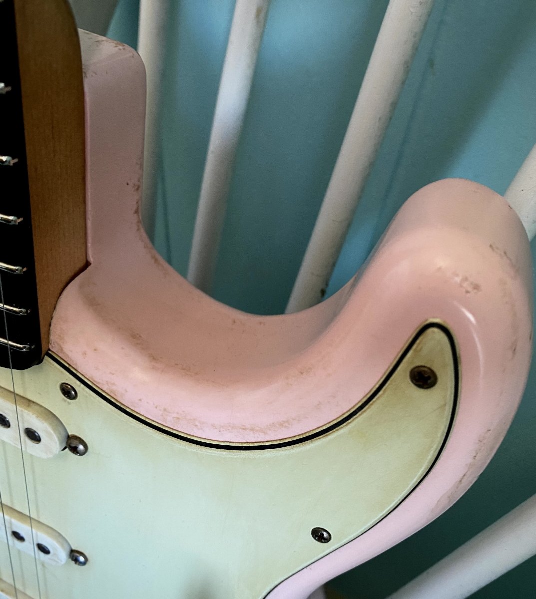 Revelator Guitars - '61 SuperKing S-Style - Shell Pink