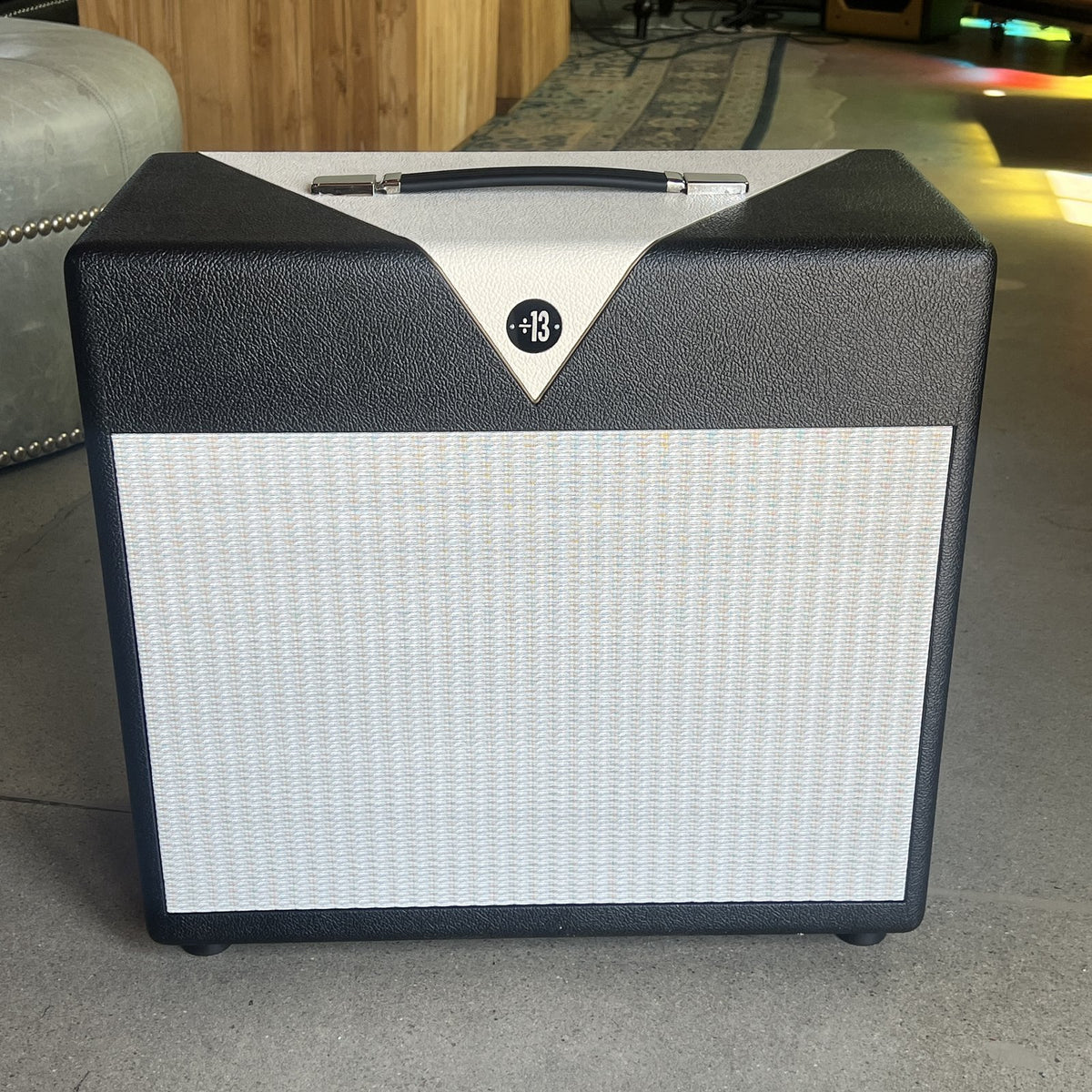 Divided by 13 1x12F Cabinet w/G12H - Black Bronco Tolex / Cream V