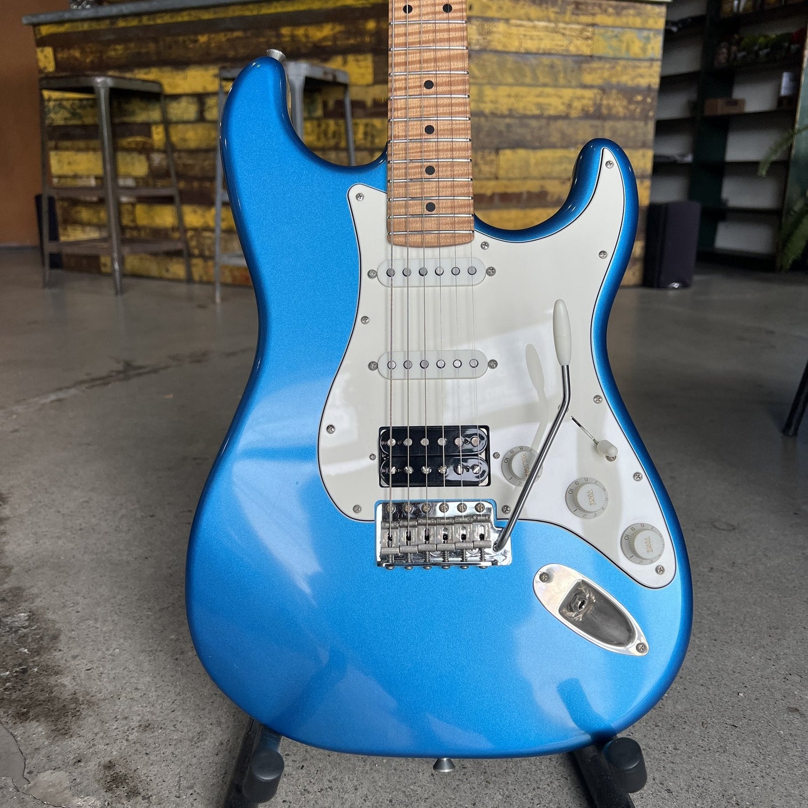 Xotic Guitars California Classic: XSCPRO-2 Aged Series, Lake Placid Blue