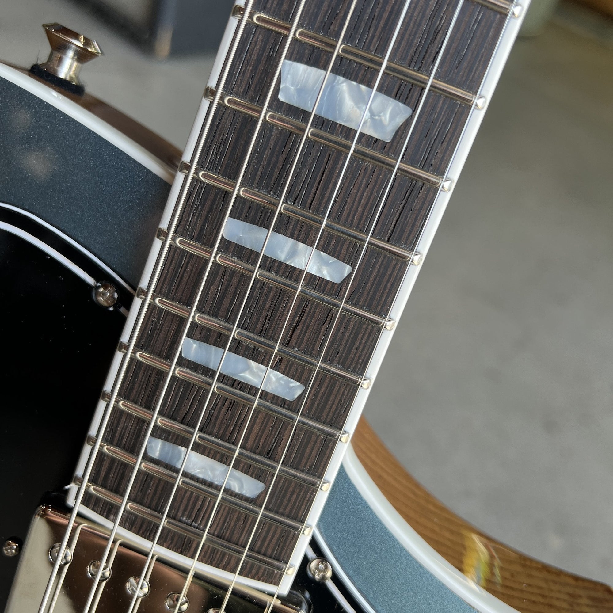 Kauer Guitars Korona - Pelham Blue - #368