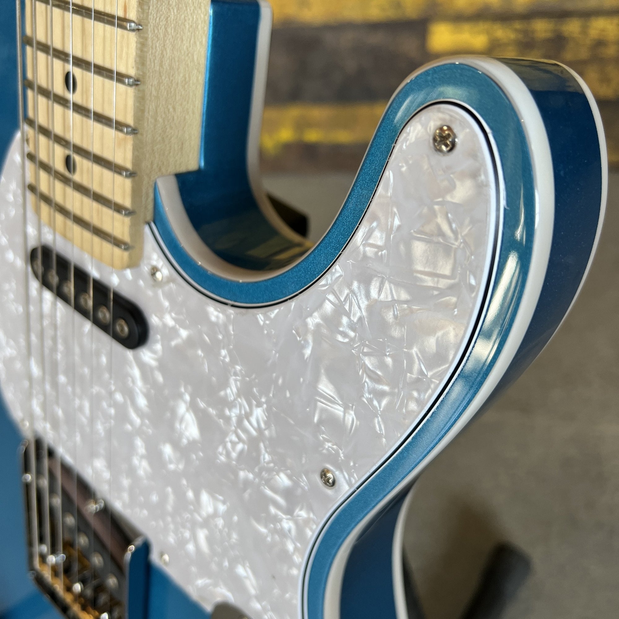 G&L ASAT Classic, Lake Placid Blue Metallic