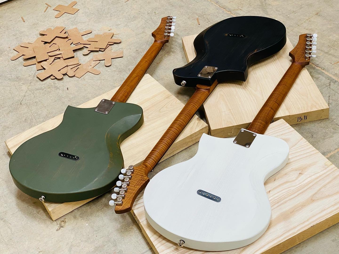 Kauer Guitars Korona - Thermo Pine, Olive Green - #295