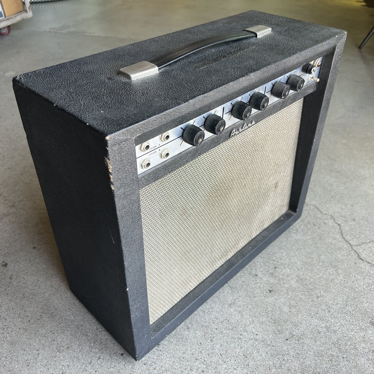 Airline Guitar Amplifier - Model 62-9013A