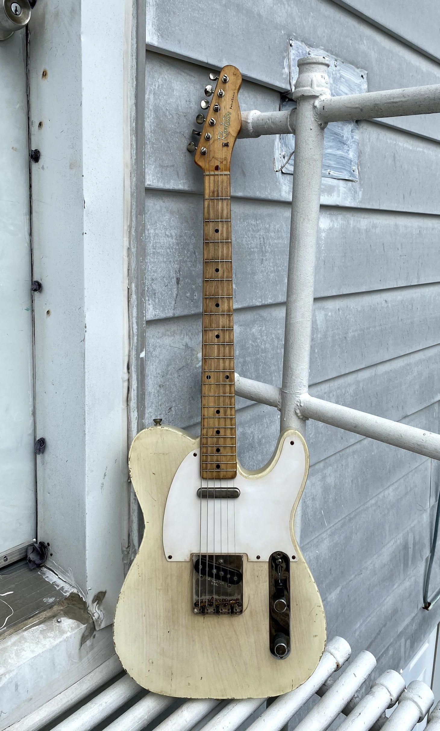 Revelator Guitars - '57 Retrosonic T-Style