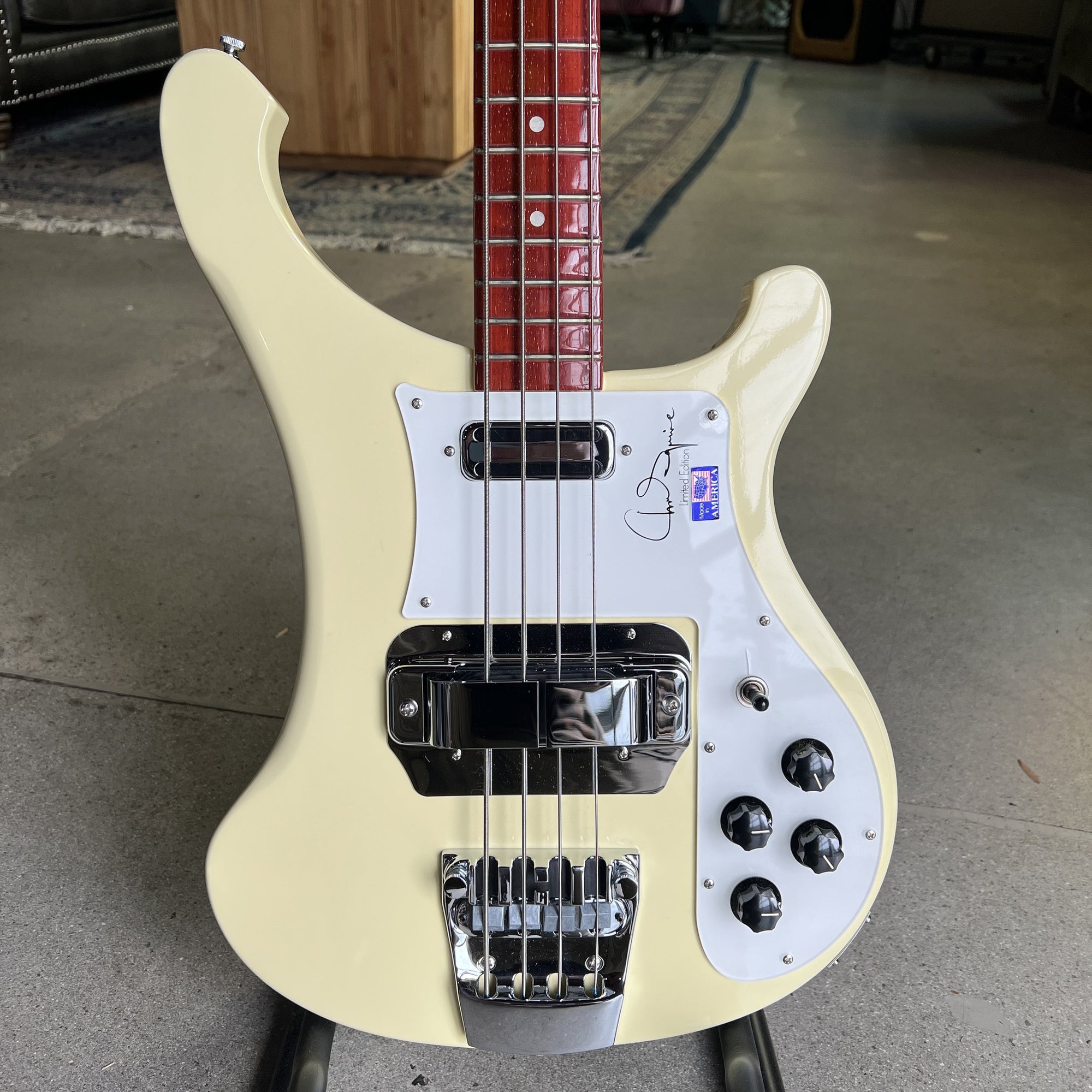 Rickenbacker 4001CS Limited Edition Chris Squire Signature