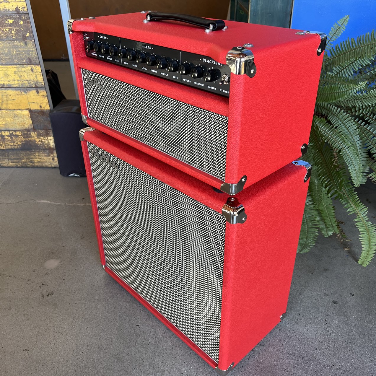 Red Plate Blackline Reverb Head & Cabinet