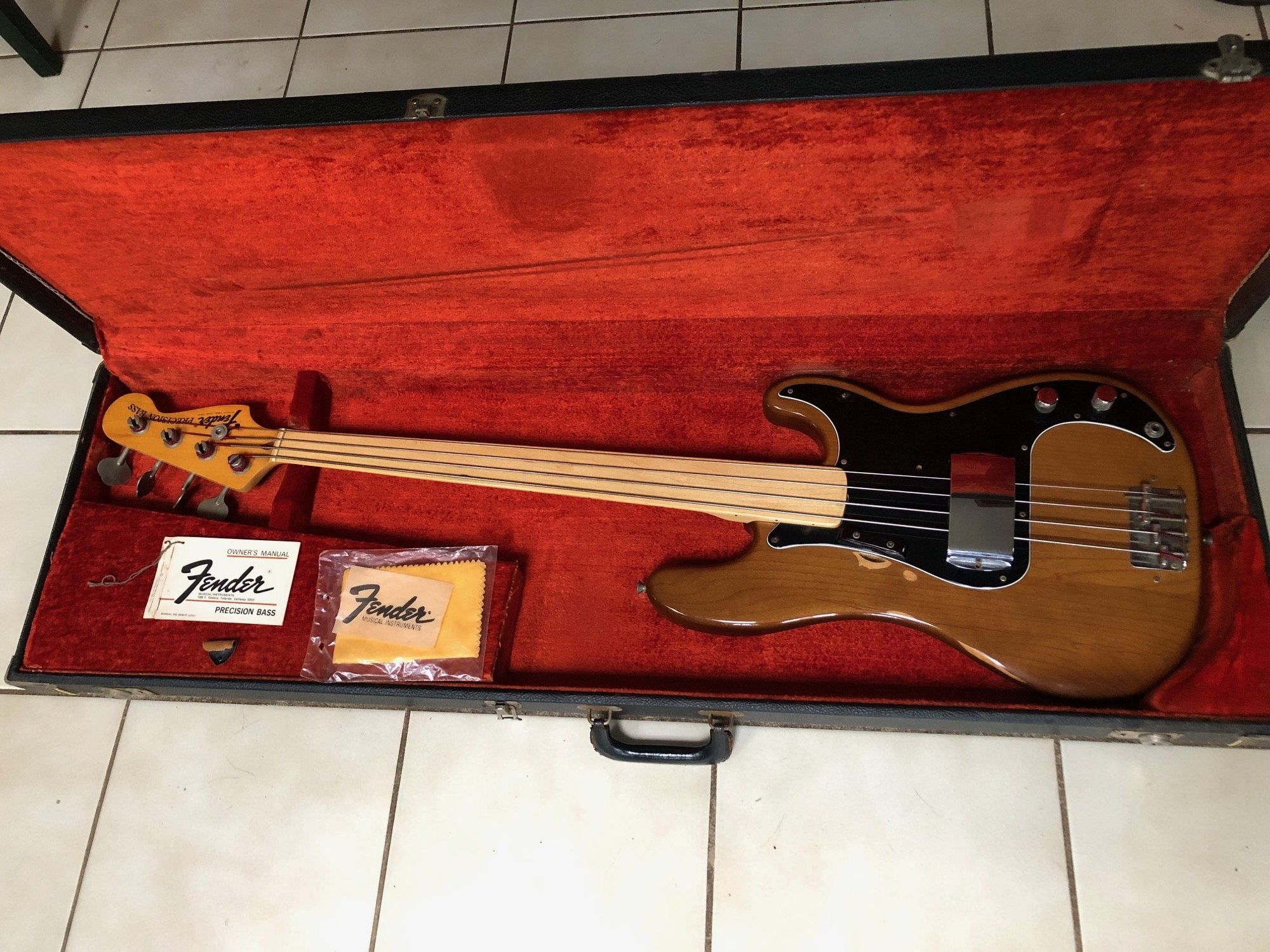 Vintage 1974 Fender Precision Fretless Bass Guitar w/ OHSC & Tags