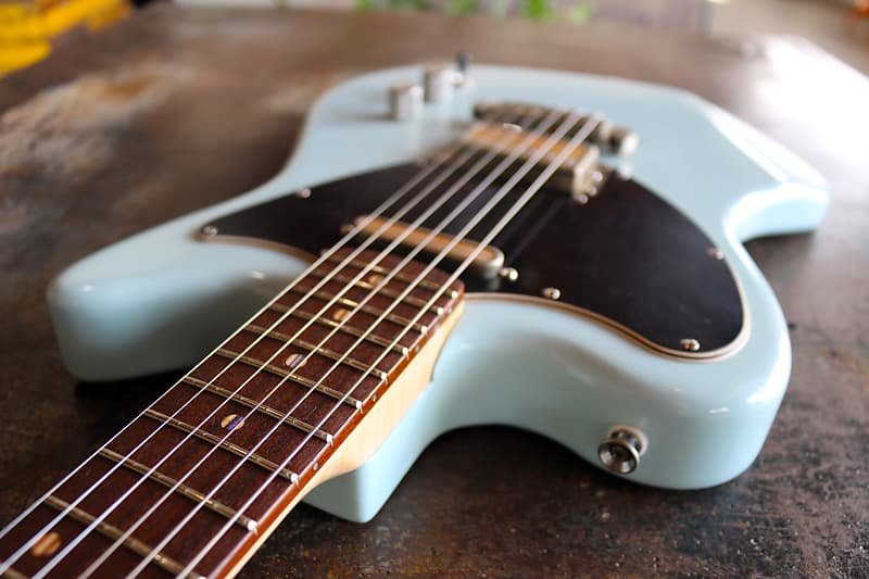 Prisma Guitars Sunset - Sonic Blue, Very Light Relic - #00032