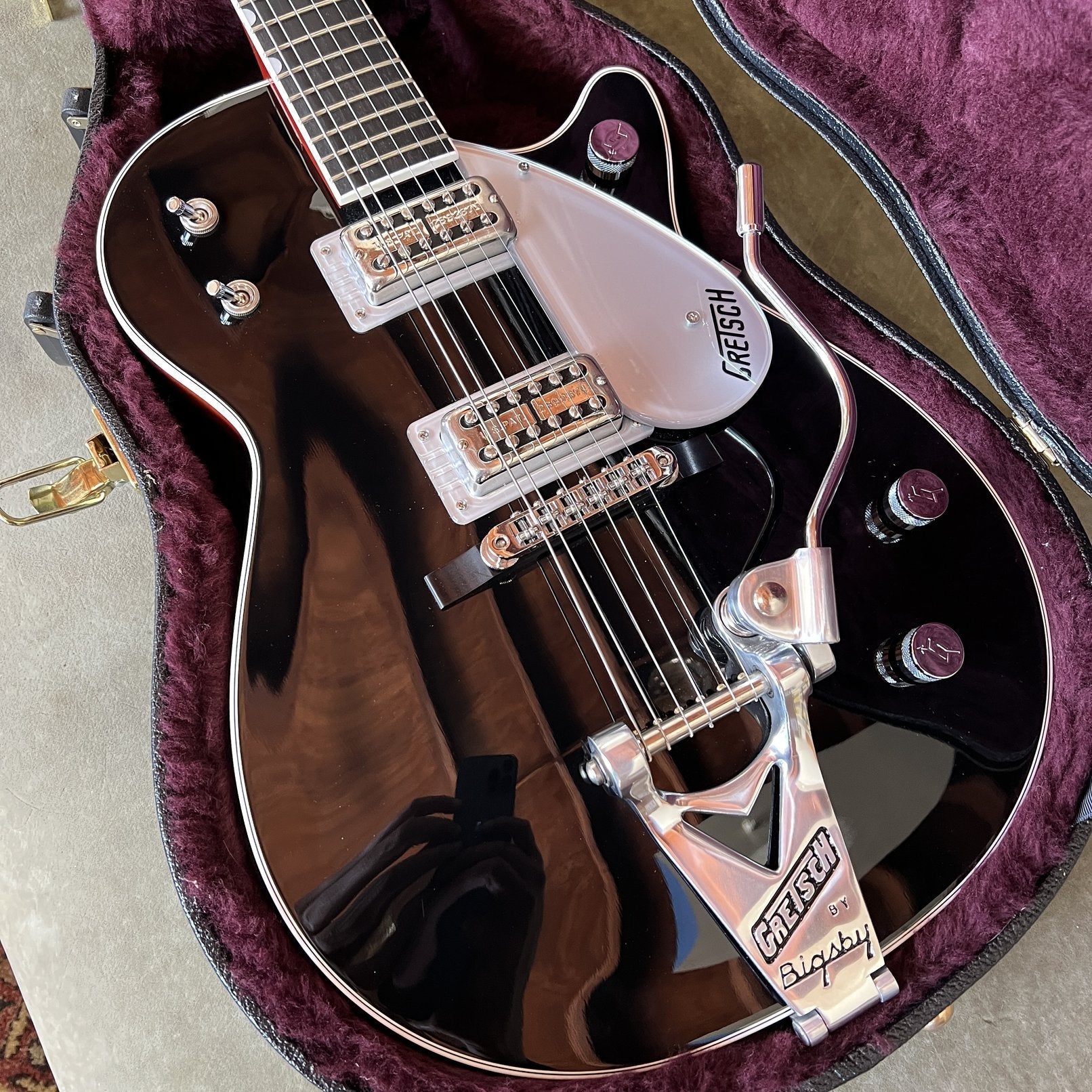 Gretsch G6128T Duo Jet - Black w/ Cherry Back - 2016