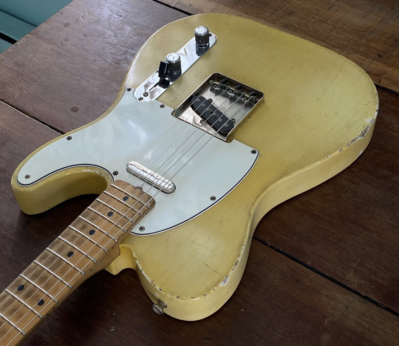 Revelator Guitars - '60s Era RetroSonic T-Style - Olympic White Nitro