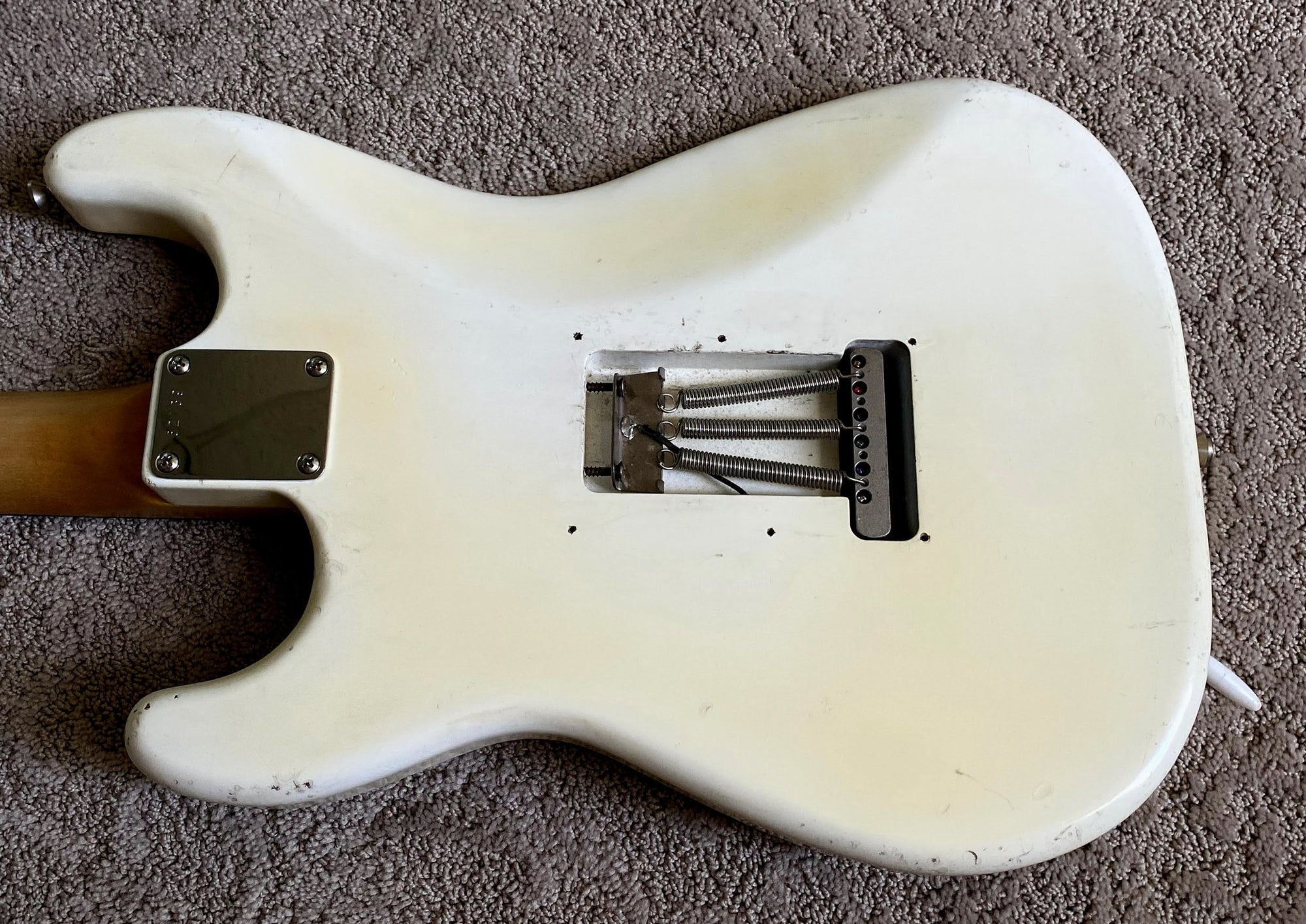 Revelator Guitars - '60s SuperKing S-Style - Nicotine Stained Olympic White Nitro