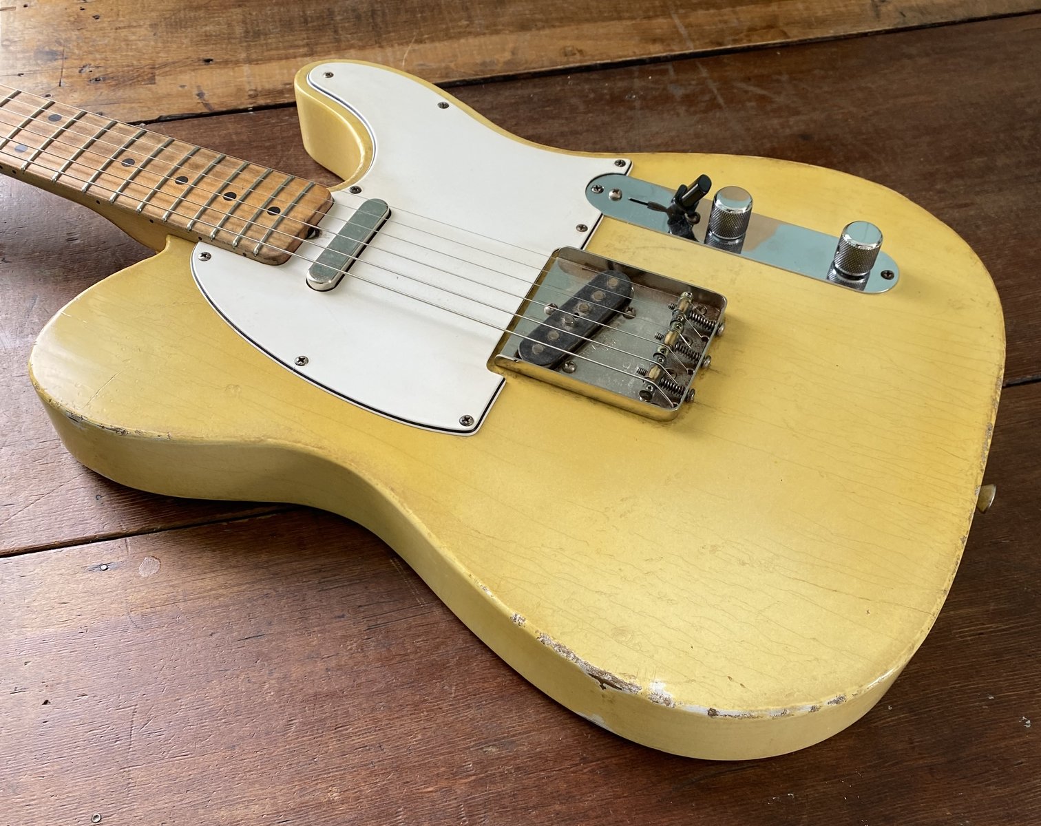 Revelator Guitars - '60s Era RetroSonic T-Style - Olympic White Nitro