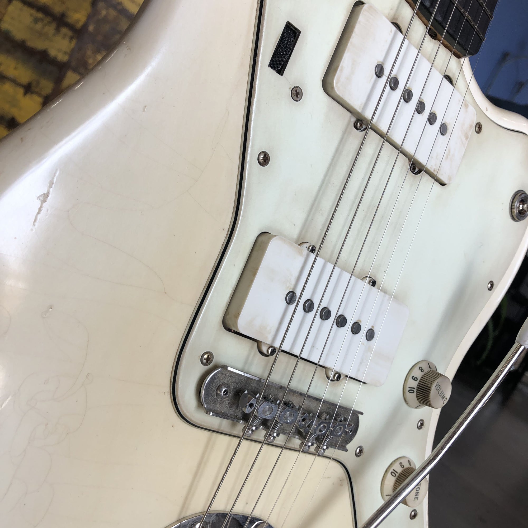 Revelator Guitars - '59 Jazzcaster - Olympic White