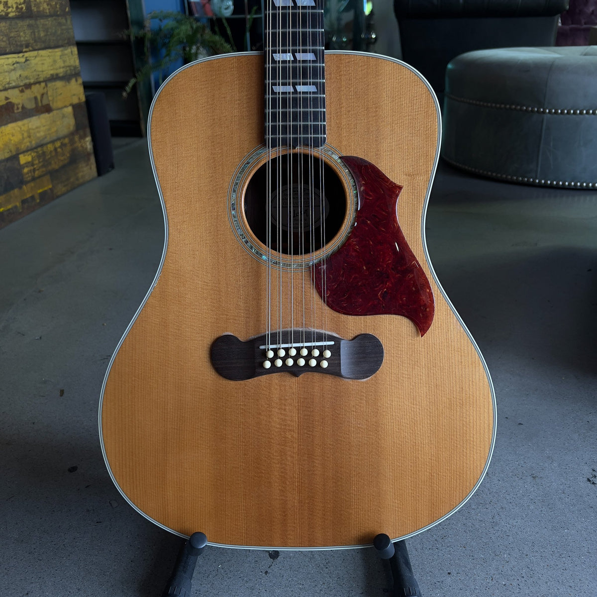 2007 Gibson Songwriter Deluxe 12 String Acoustic / Electric Guitar